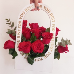Canasta con Rosas