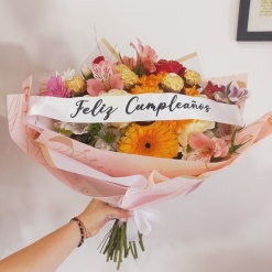 Ramo Cumpleaños con bombones