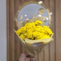 Ramo pequeño amarillo